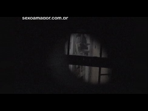 ❤️ Blondina este filmată în secret de un voyeur din cartier ascuns în spatele unor cărămizi goale ❌ at ro.bassaniluigi.ru ❌